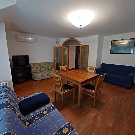 Appartamento Felicia Σαν Μπενεντέτο ντελ Τρόντο Εξωτερικό φωτογραφία