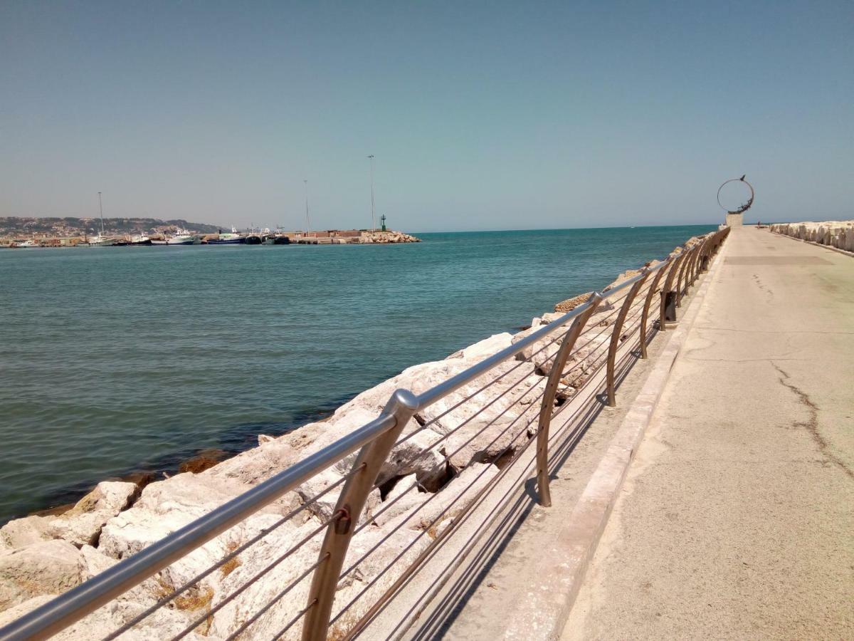 Appartamento Felicia Σαν Μπενεντέτο ντελ Τρόντο Εξωτερικό φωτογραφία
